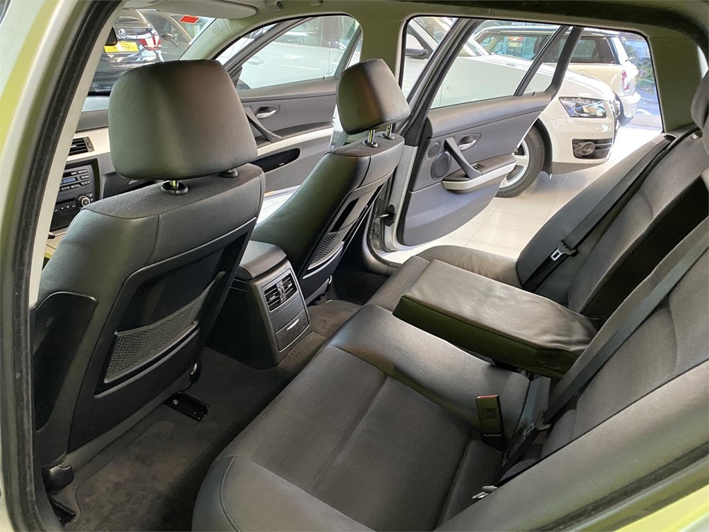 Foto 21 BMW 320 TOURING 