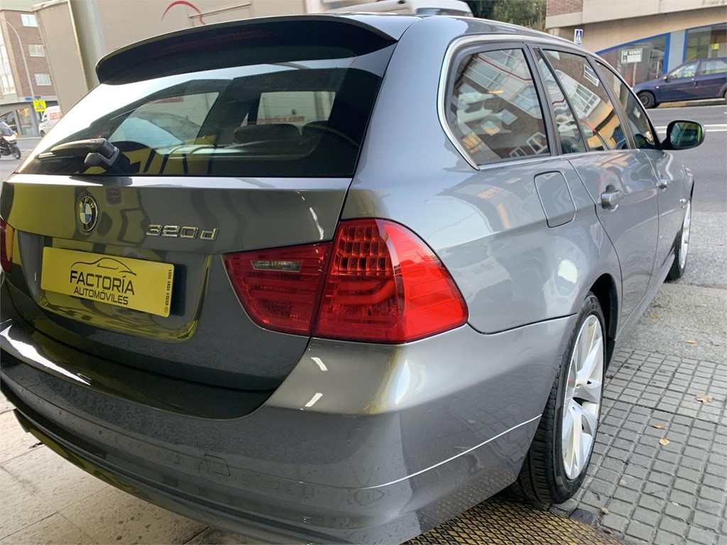 Foto 17 BMW 320 XDRIVE TOURING