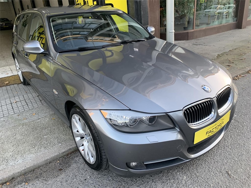 Foto 1 BMW 320 XDRIVE TOURING