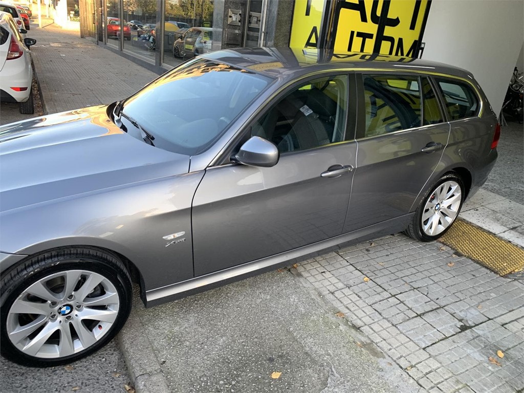 Foto 24 BMW 320 XDRIVE TOURING