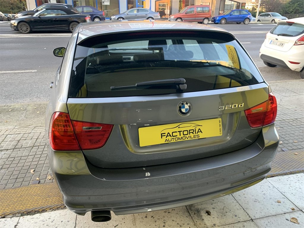 Foto 25 BMW 320 XDRIVE TOURING