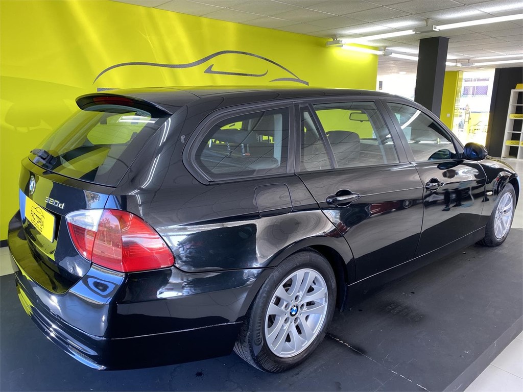 Foto 2 BMW 320