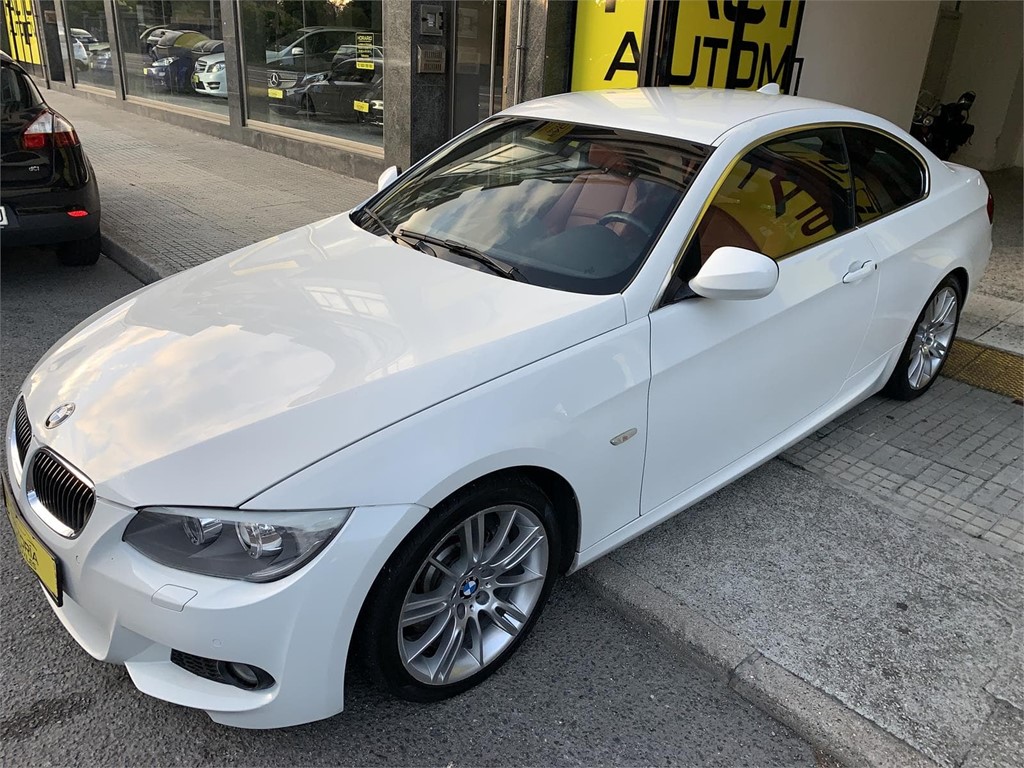 Foto 25 BMW 330 COUPE