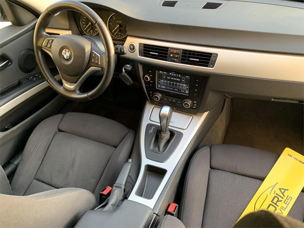 Foto 16 BMW 330 XDRIVE