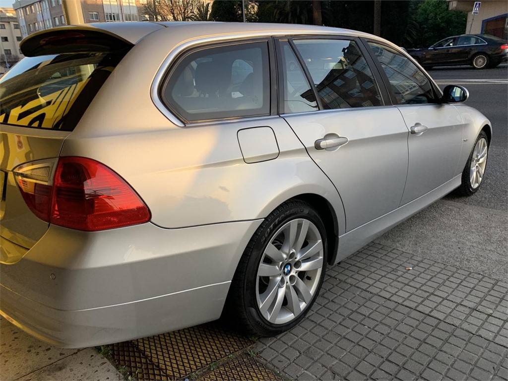 Foto 22 BMW 330 XDRIVE