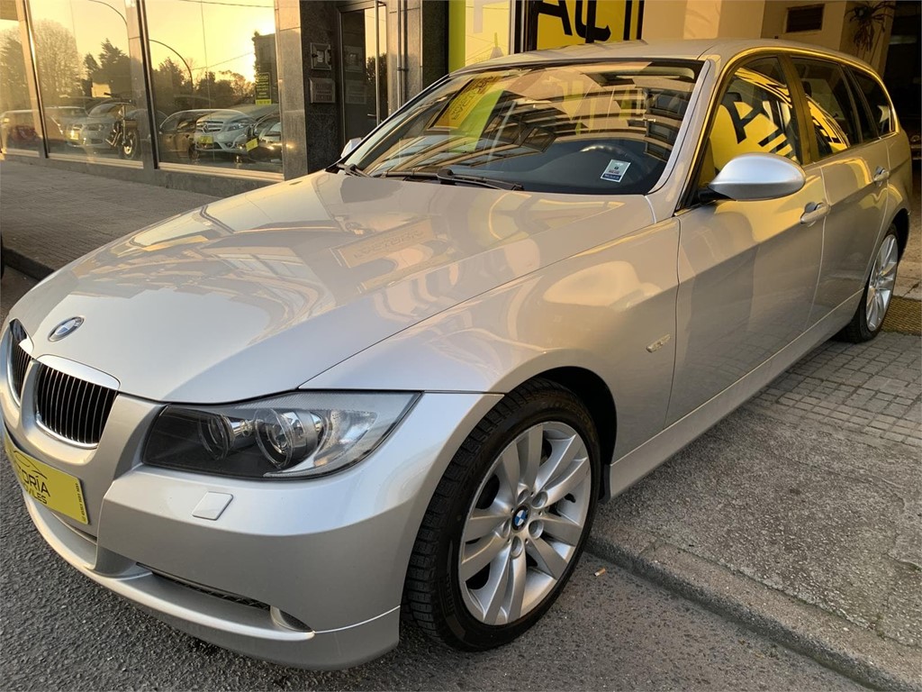 Foto 23 BMW 330 XDRIVE