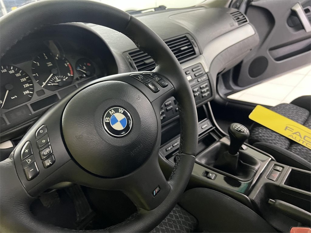 Foto 24 BMW COMPACT