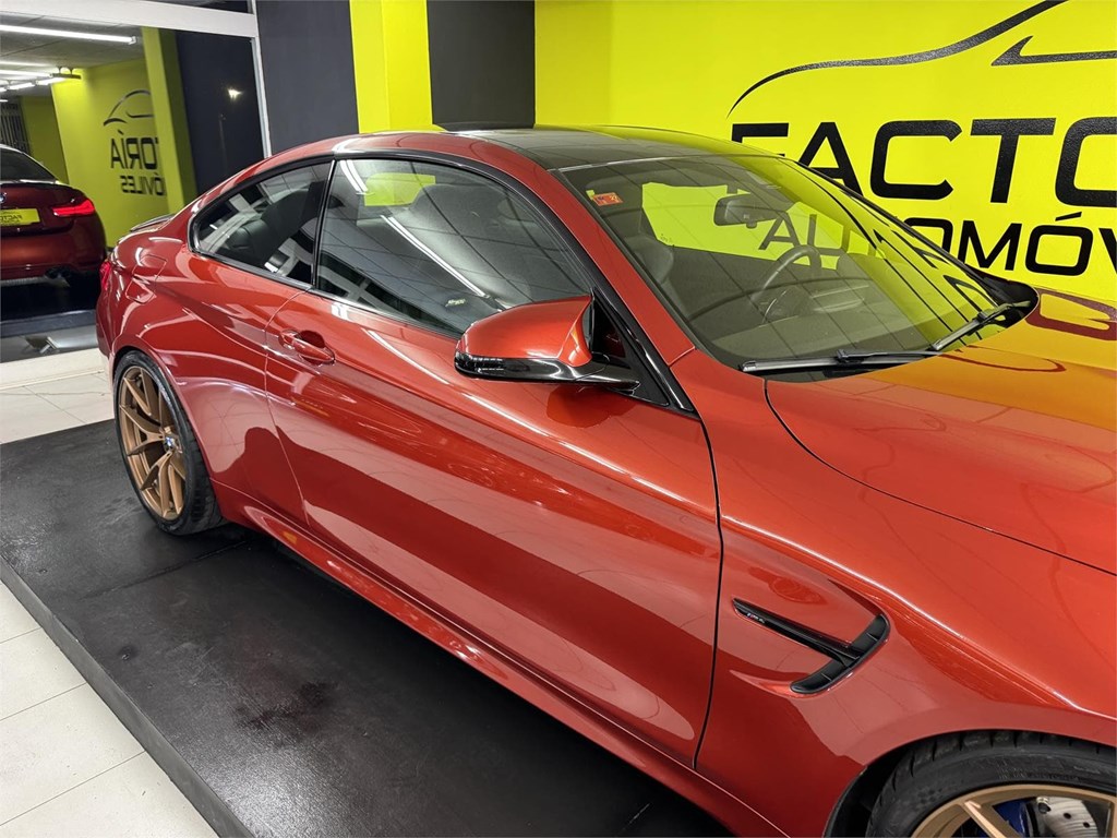 Foto 10 BMW M4 COMPETITION