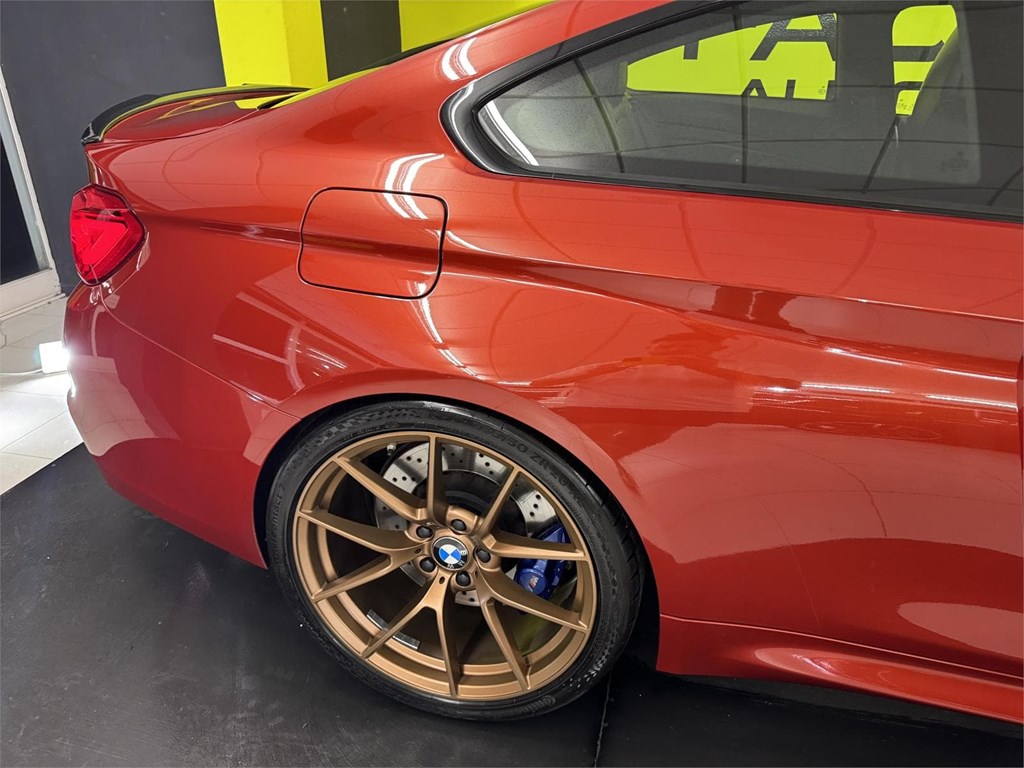 Foto 15 BMW M4 COMPETITION