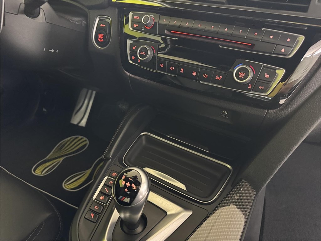 Foto 23 BMW M4 COMPETITION