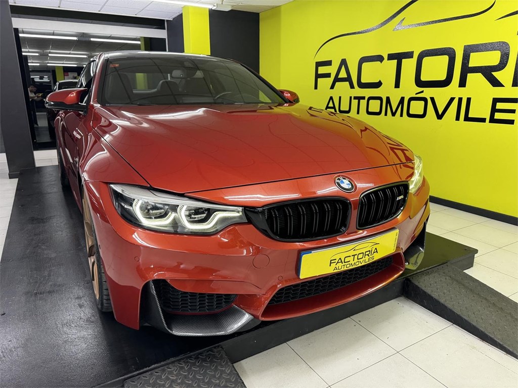 Foto 2 BMW M4 COMPETITION