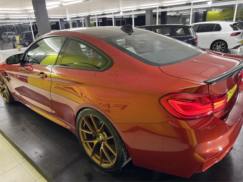 Foto 36 BMW M4 COMPETITION