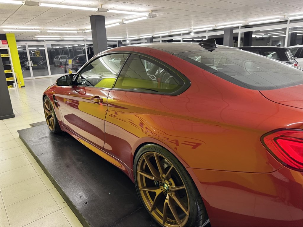 Foto 37 BMW M4 COMPETITION