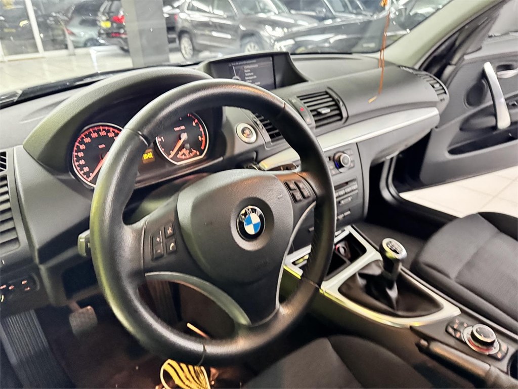 Foto 46 BMW SERIE 1