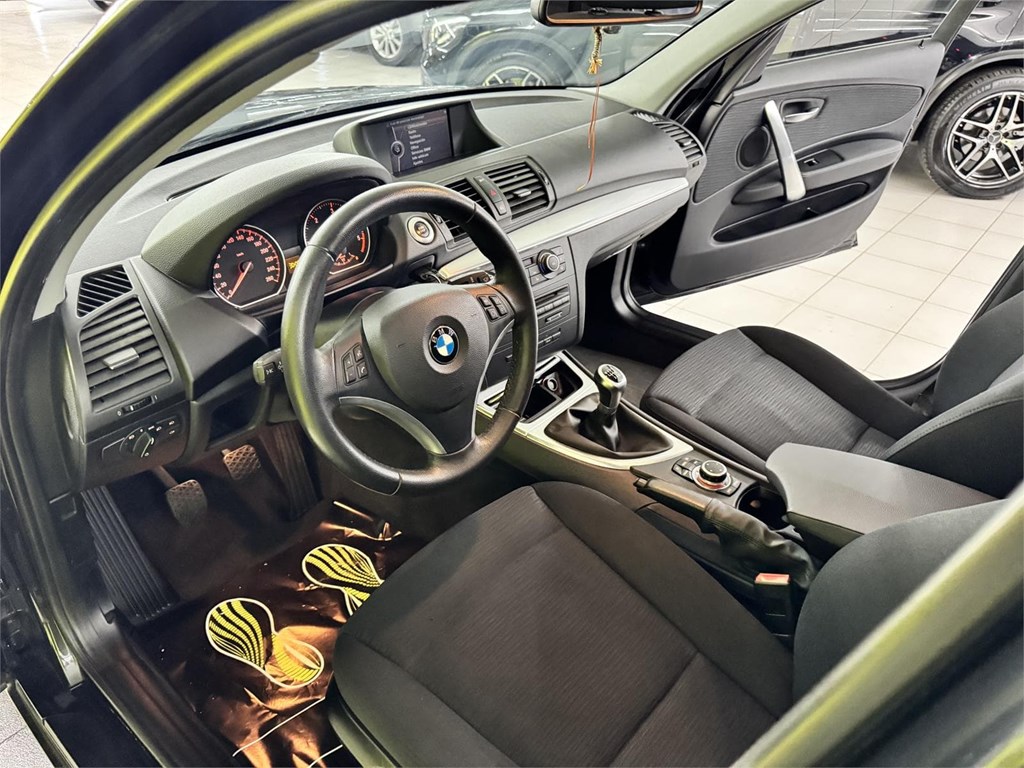 Foto 47 BMW SERIE 1