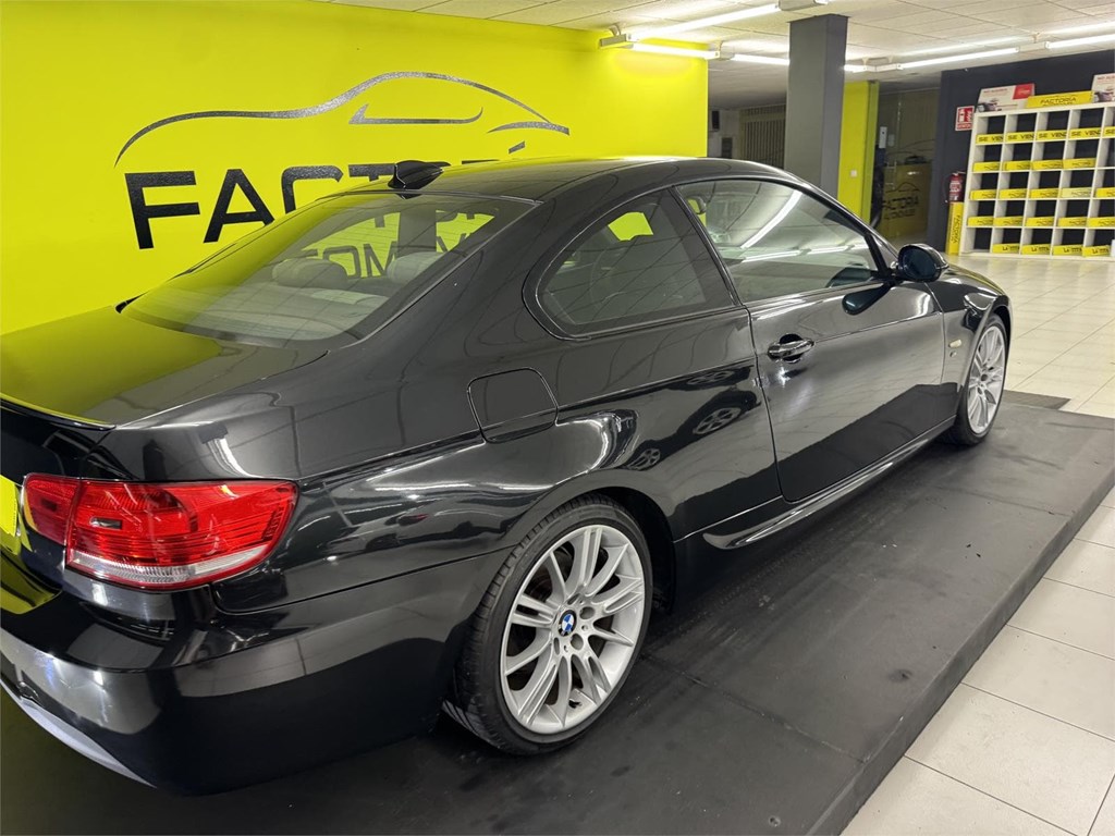 Foto 18 BMW SERIE 3 COUPE