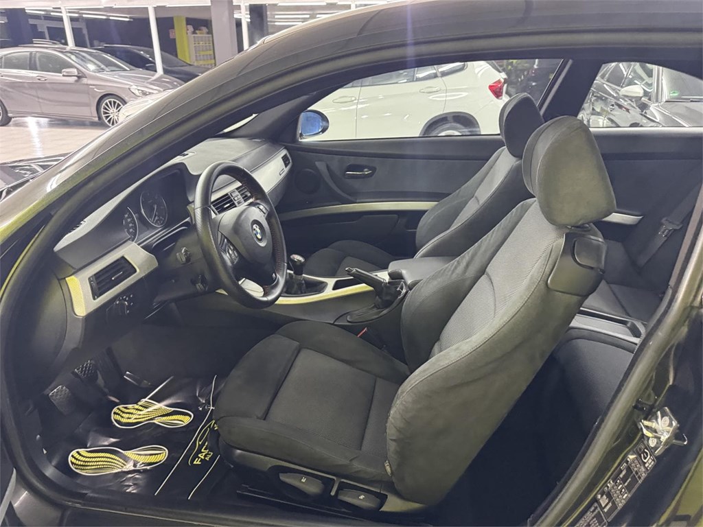 Foto 48 BMW SERIE 3 COUPE