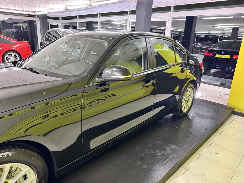Foto 40 BMW SERIE 3