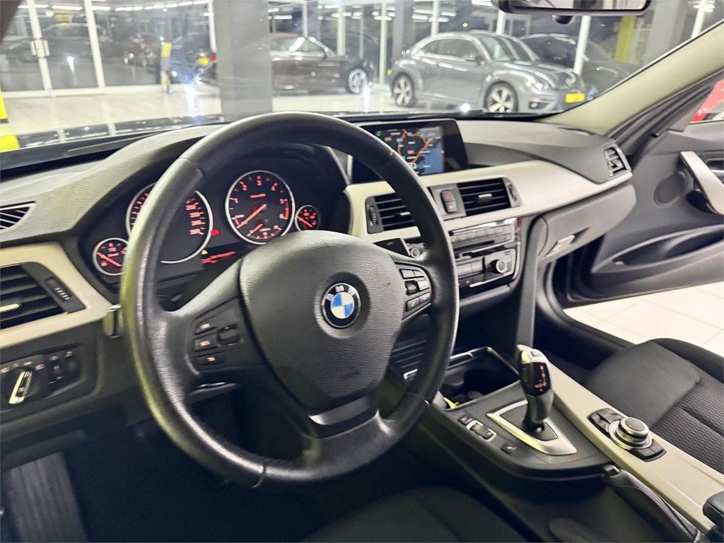 Foto 33 BMW SERIE 3