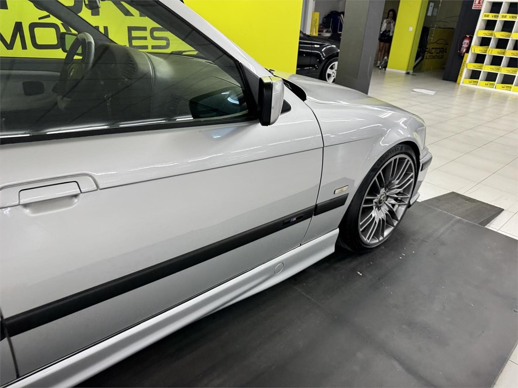Foto 23 BMW SERIE 3