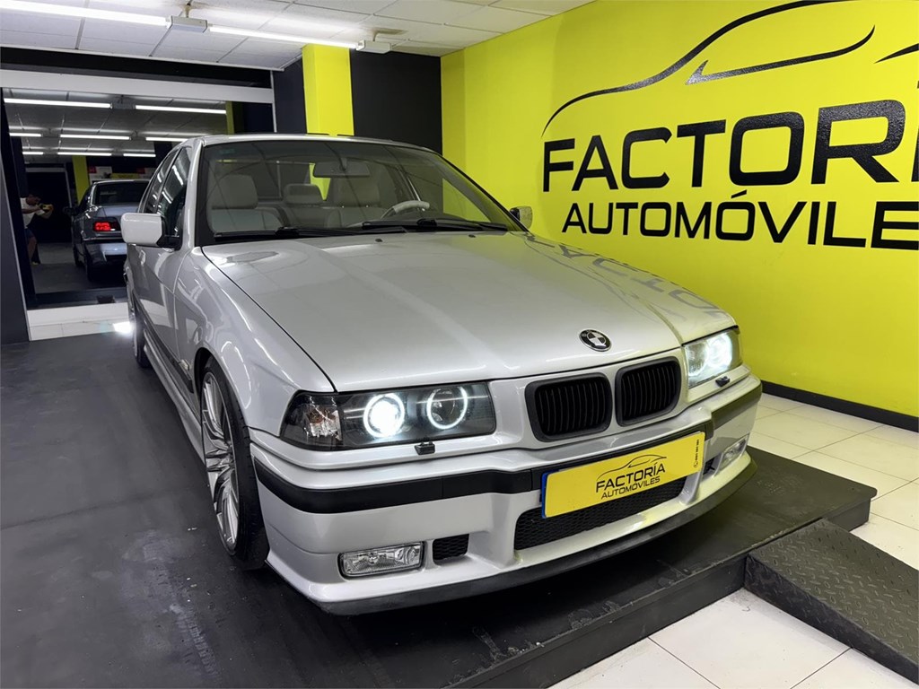 Foto 2 BMW SERIE 3