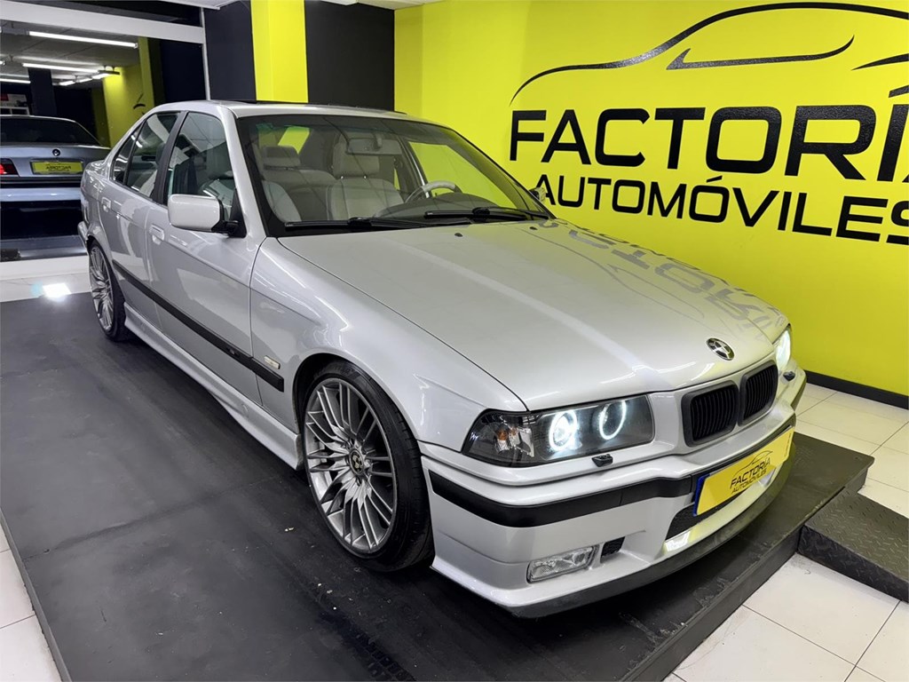 Foto 3 BMW SERIE 3