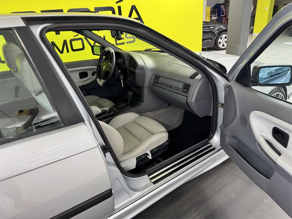 Foto 42 BMW SERIE 3