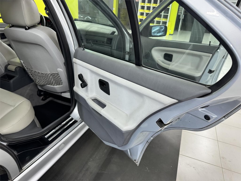 Foto 43 BMW SERIE 3