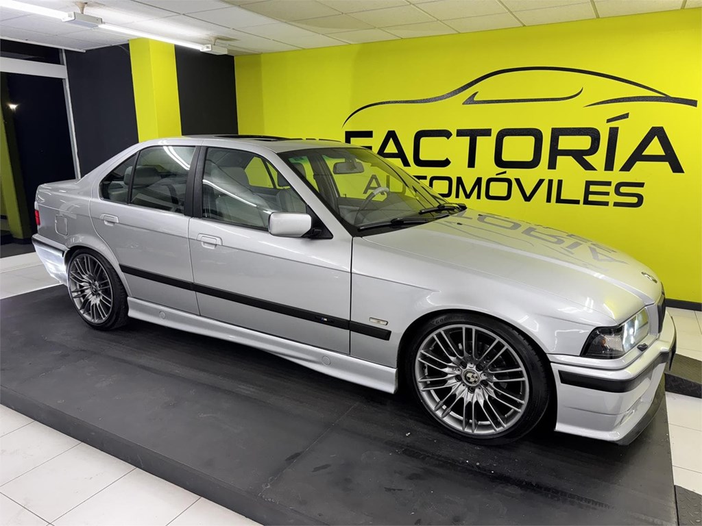 Foto 9 BMW SERIE 3