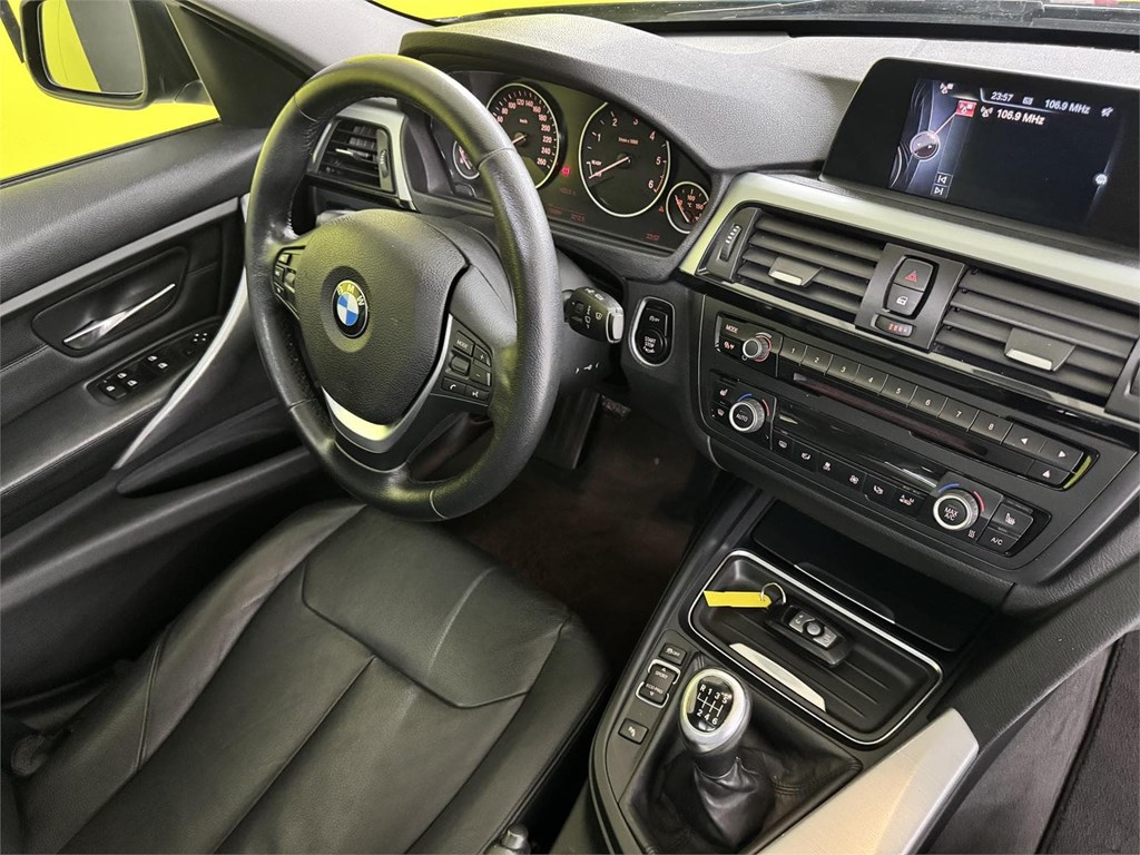 Foto 17 BMW SERIE 3
