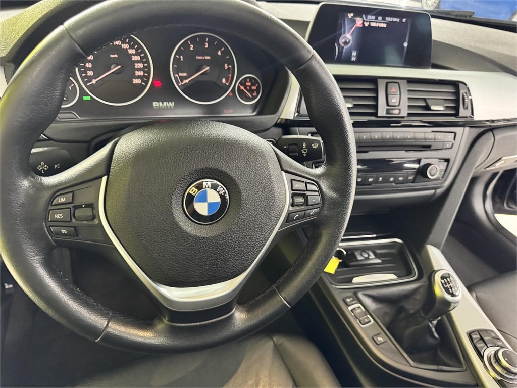 Foto 38 BMW SERIE 3