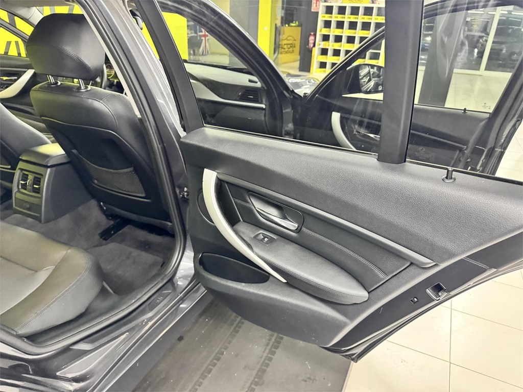 Foto 41 BMW SERIE 3