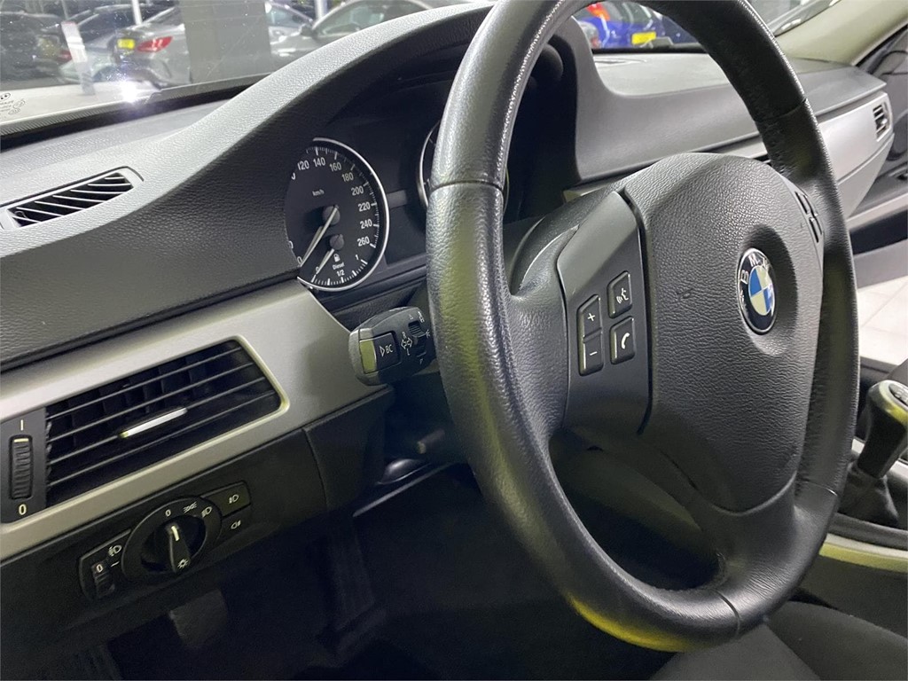 Foto 11 BMW SERIE 3