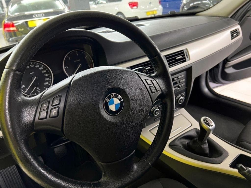 Foto 15 BMW SERIE 3