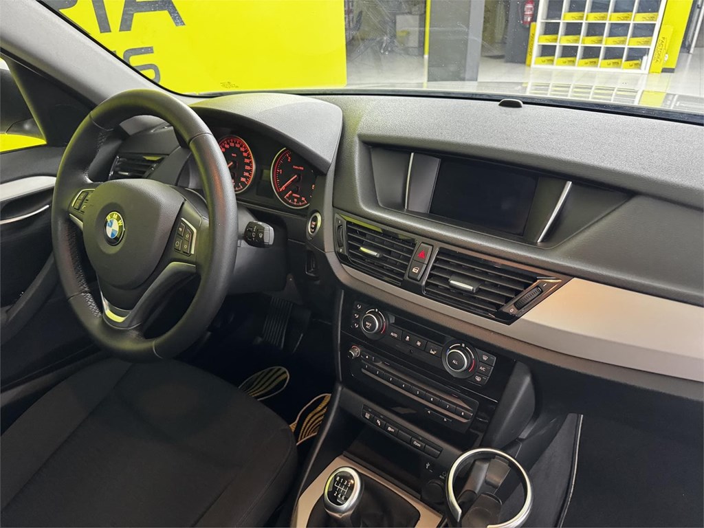 Foto 24 BMW X1 18XDRIVE 