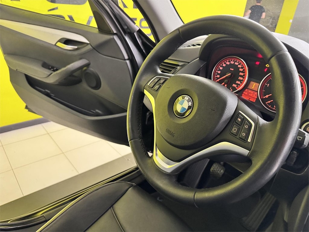 Foto 11 BMW X1