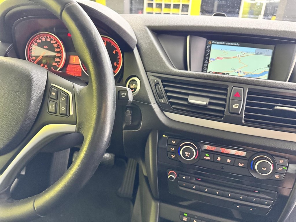 Foto 12 BMW X1
