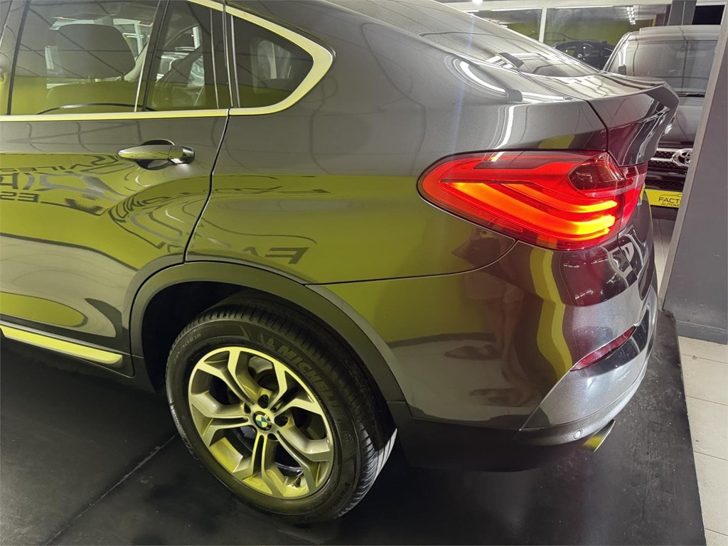 Foto 39 BMW X4 