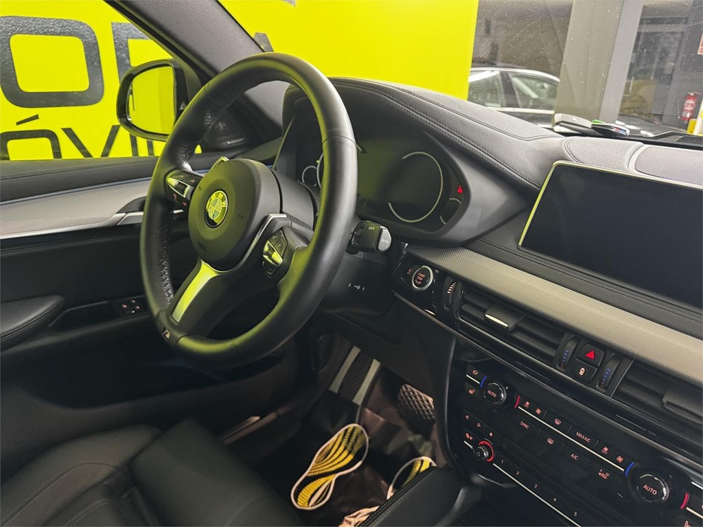 Foto 20 BMW X6 M50D