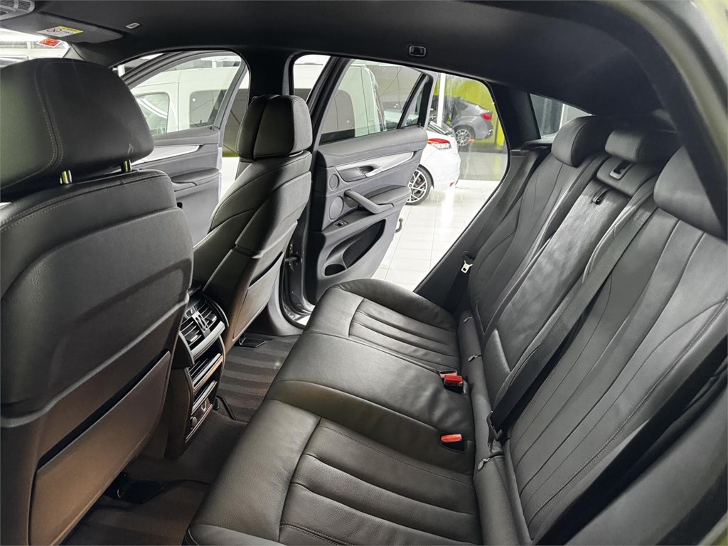 Foto 24 BMW X6 M50D