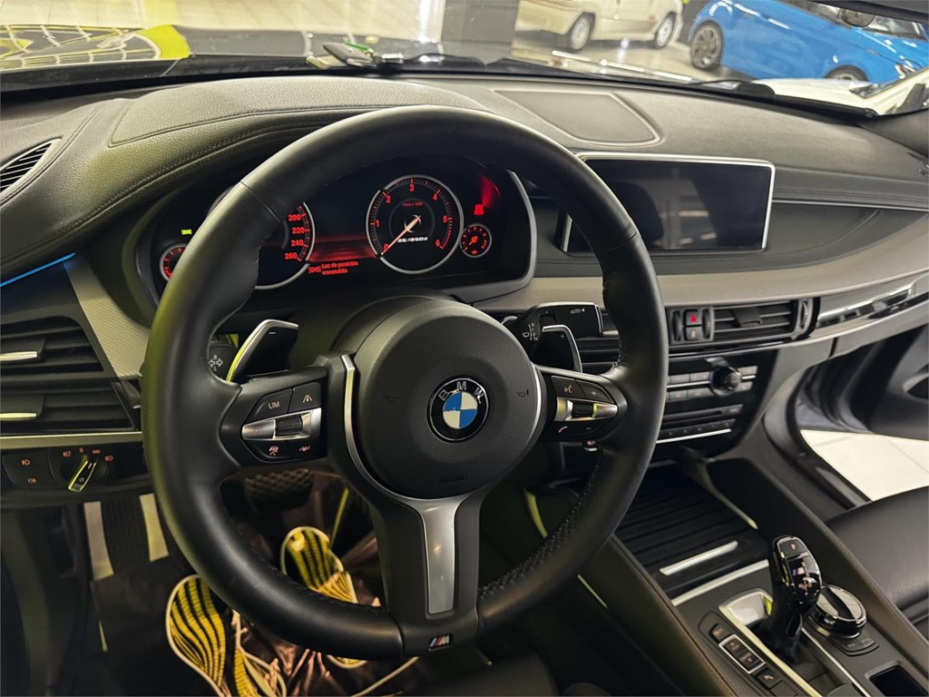 Foto 30 BMW X6 M50D