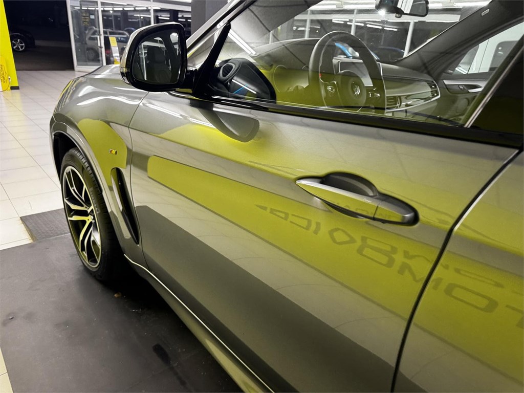 Foto 38 BMW X6 M50D