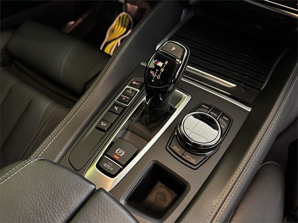 Foto 54 BMW X6 M50D