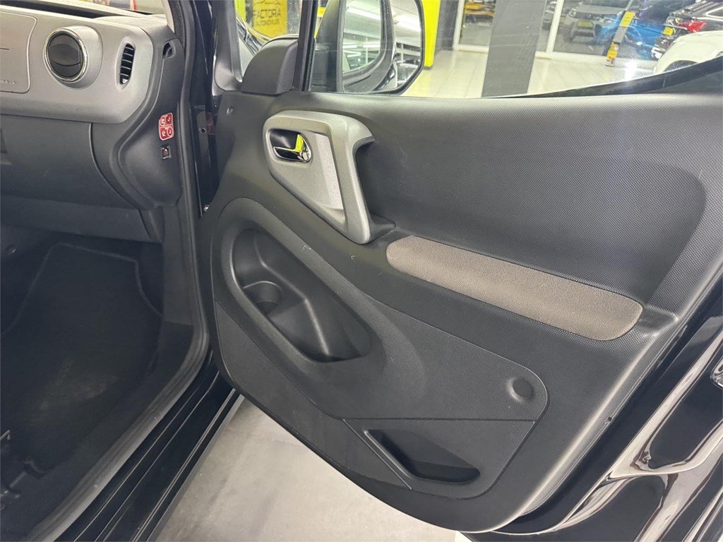 Foto 13 CITROEN BERLINGO MULTISPACE SILVER EDITION