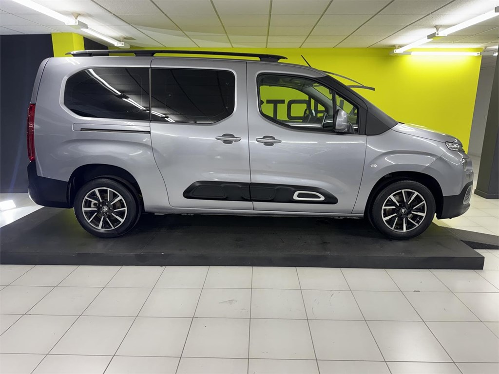 Foto 15 CITROEN BERLINGO XL 