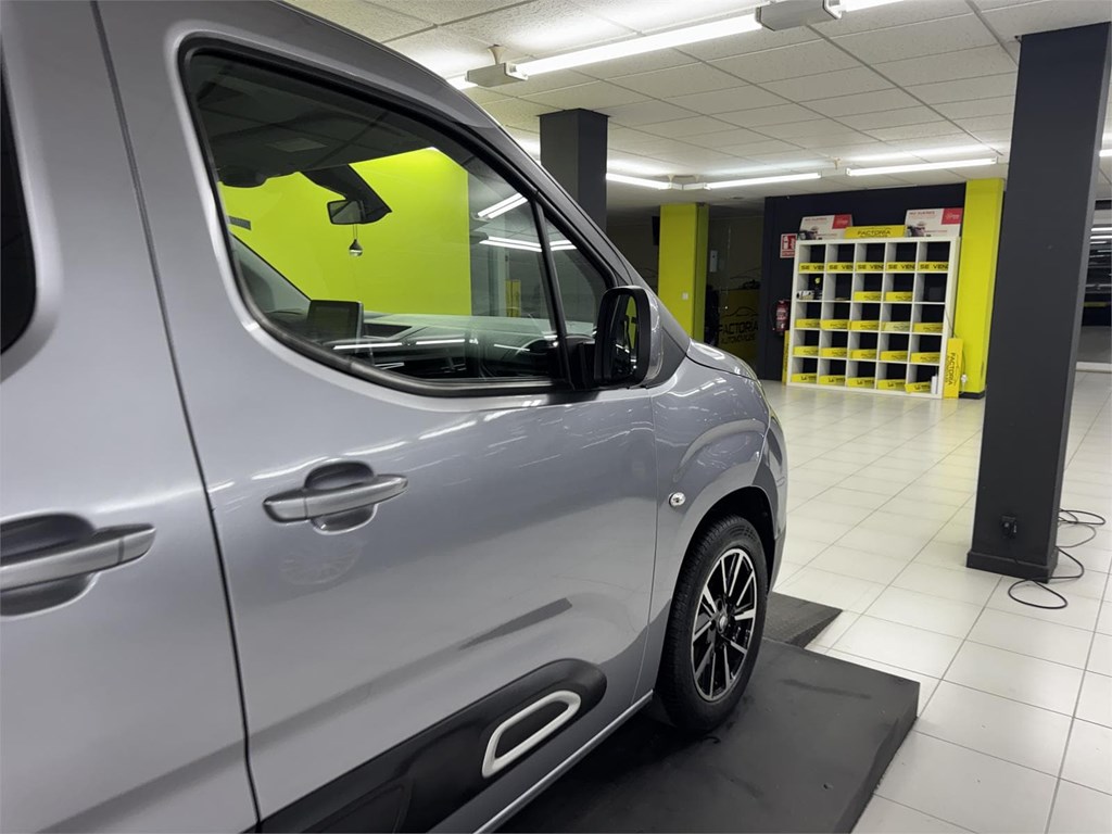 Foto 20 CITROEN BERLINGO XL 