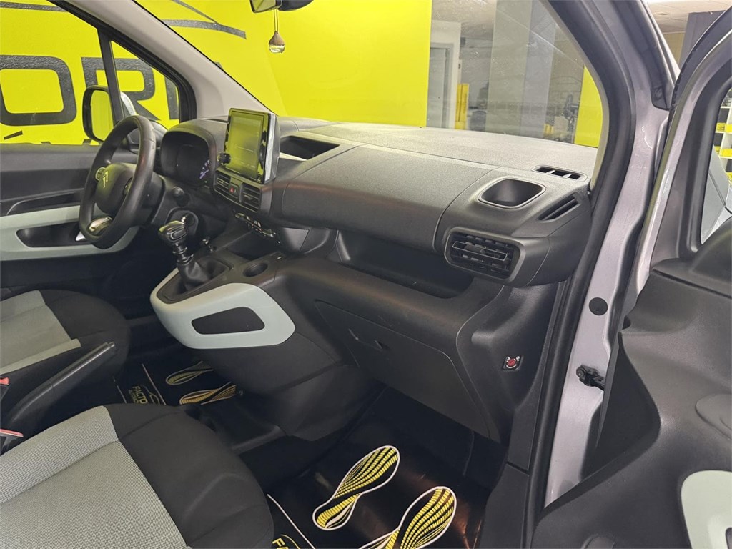 Foto 22 CITROEN BERLINGO XL 
