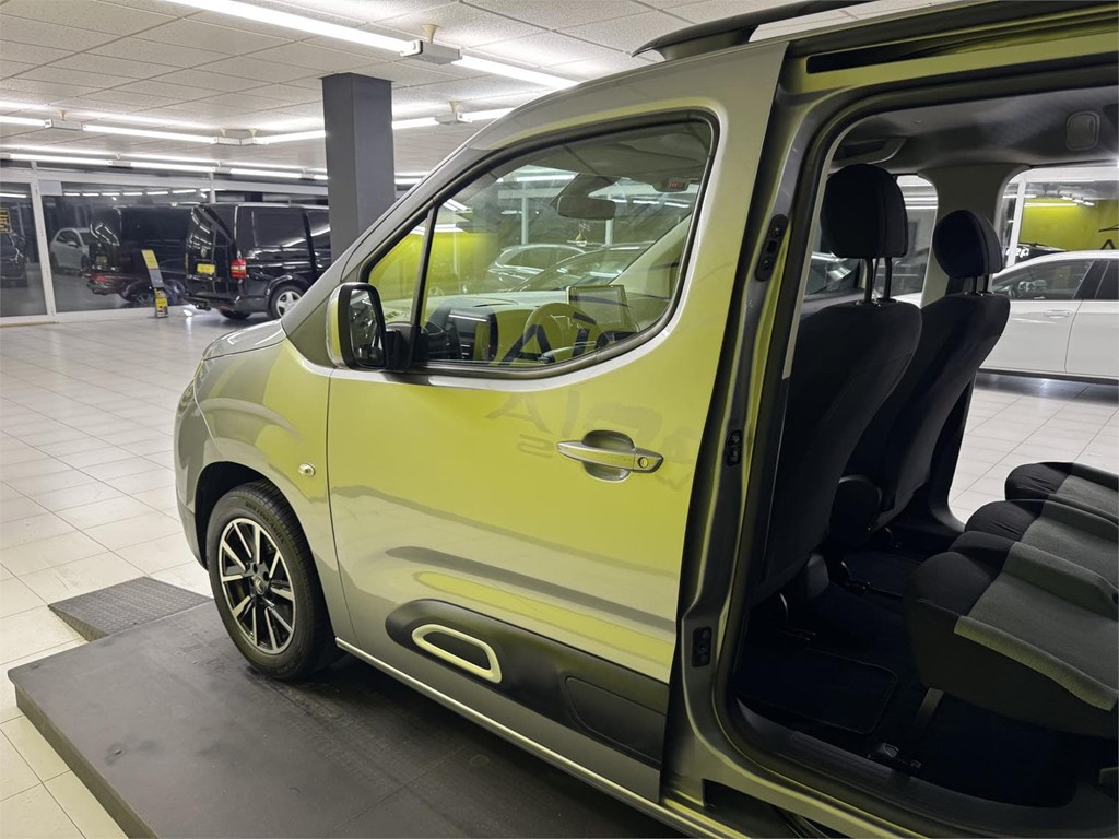 Foto 40 CITROEN BERLINGO XL 