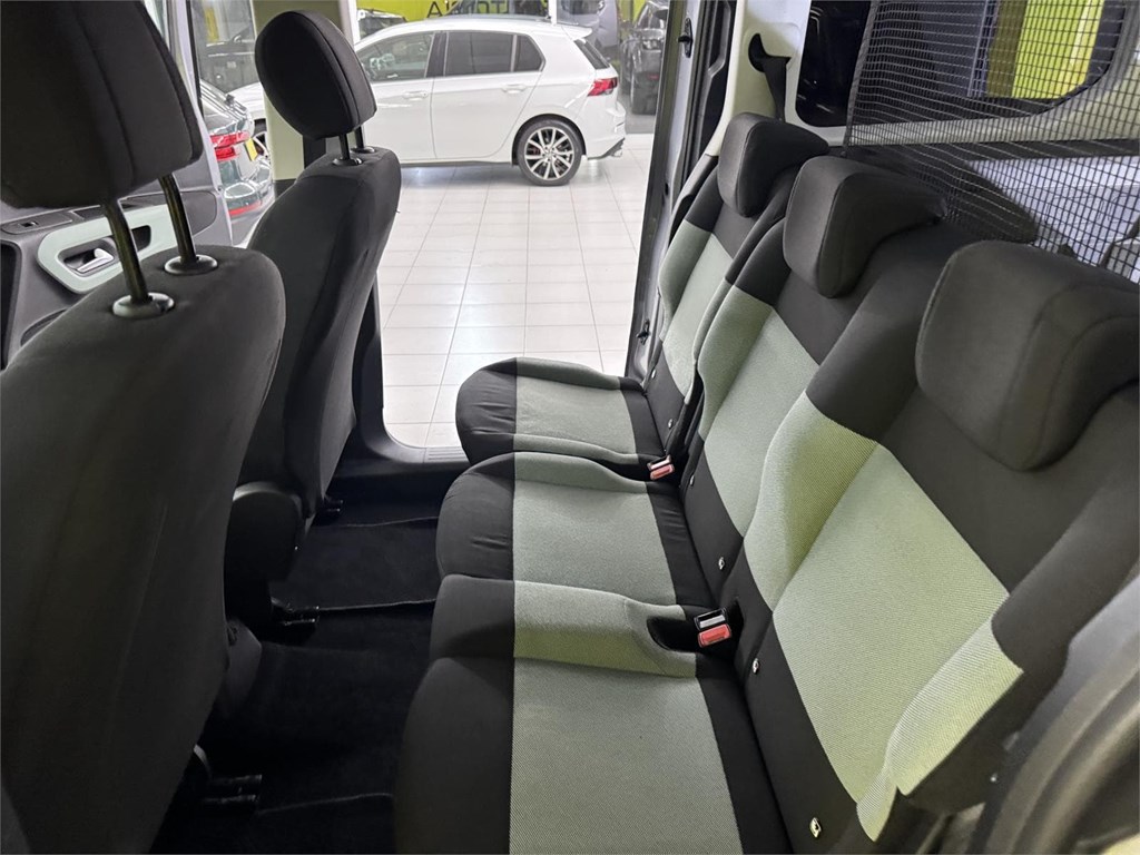 Foto 42 CITROEN BERLINGO XL 