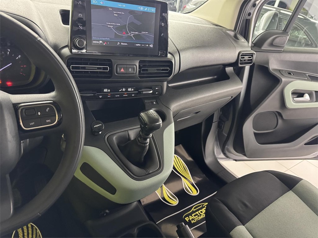 Foto 45 CITROEN BERLINGO XL 